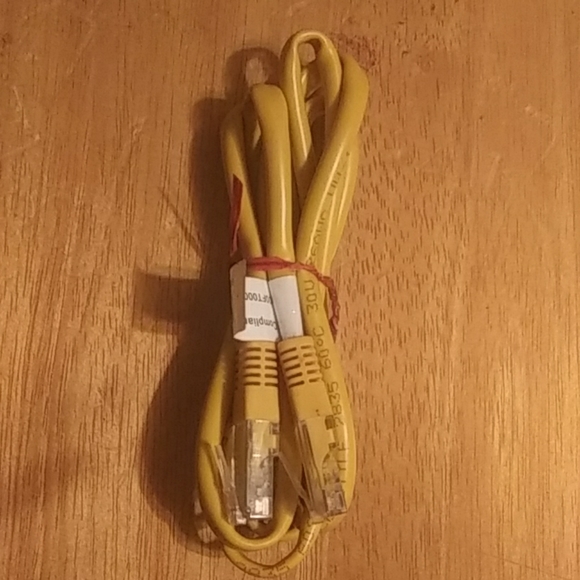 Ethernet cable - Picture 1 of 1